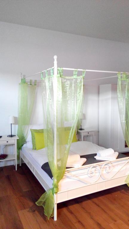 Studio Apartment Niemetzstr 51 柏林 外观 照片